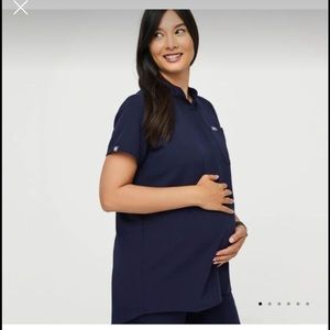 figs maternity scrubs, 2 sets, all pieces medium